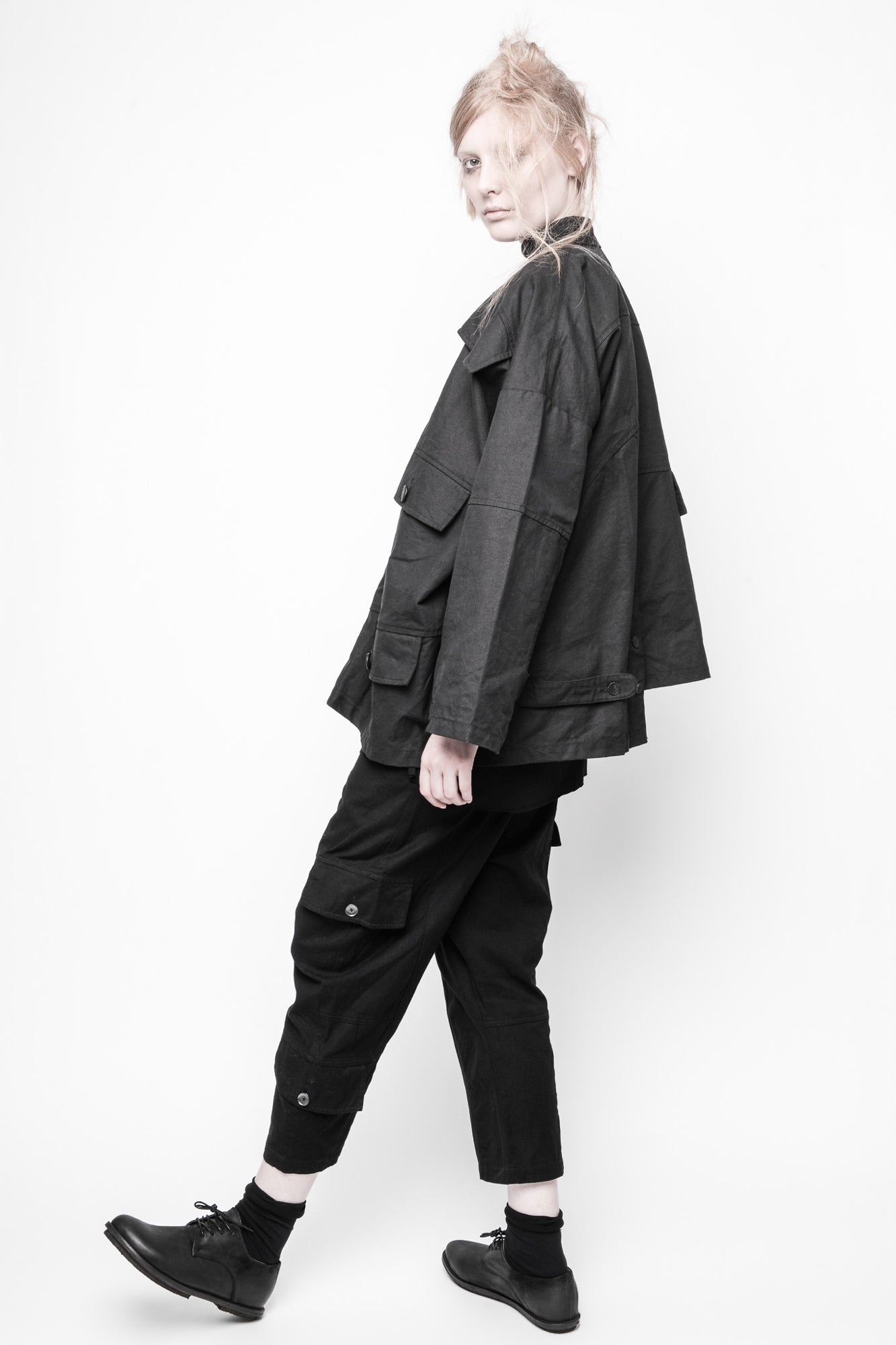 ID.05.04.04 100% CO 100 BLACK