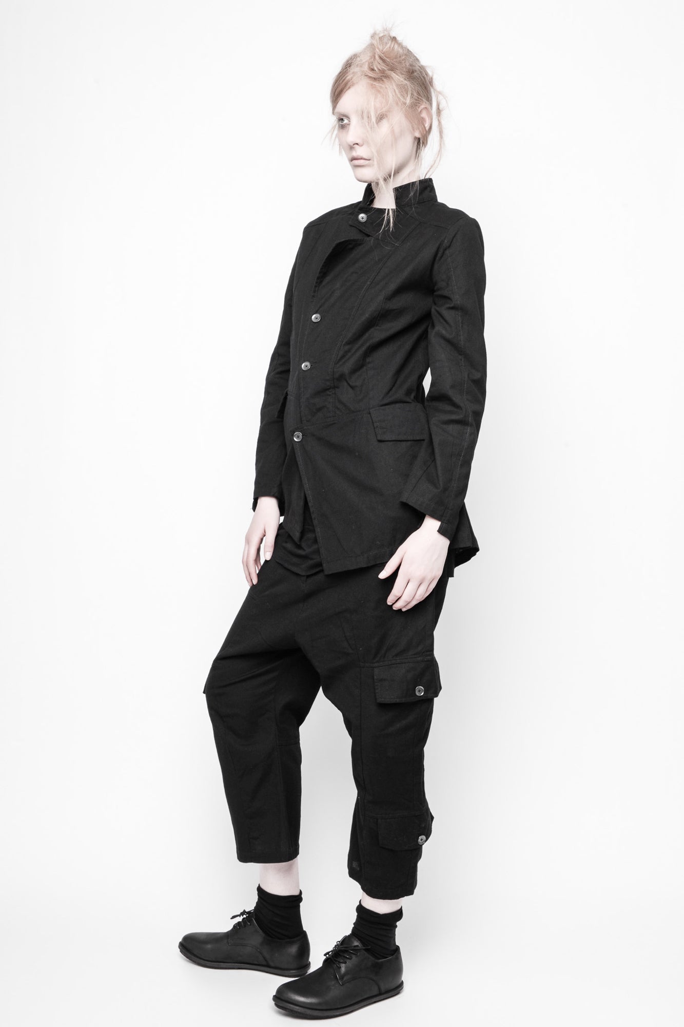 ID.05.04.02 100% CO 100 BLACK