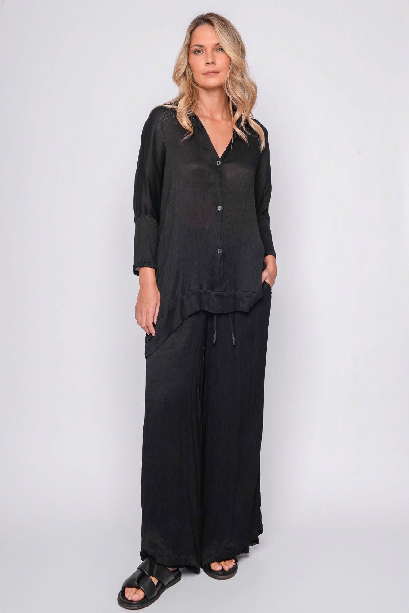 261.11.02 100% MODAL CRINKLE 100 BLACK